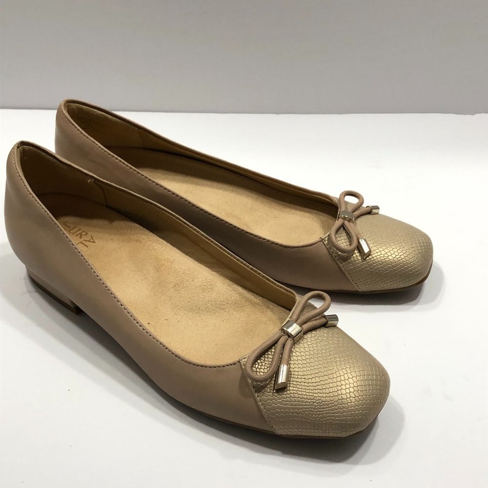 Naturalizer Womens Taupe Faux Leather loafers size 10M